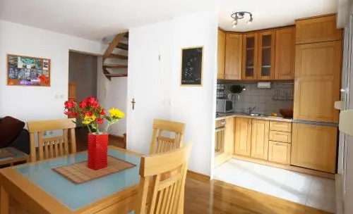 Split on the beach, 2 floors & wide terrace