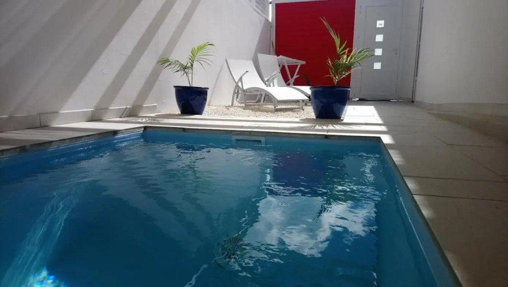 Gite Grenadille Martinique piscine privée, résidence naturiste