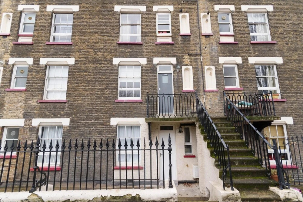 Fantastic 3BD Flat Bethnal Green London Zone 2!