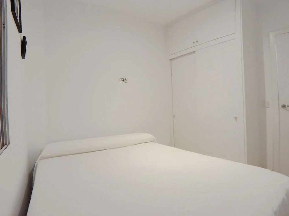 Apartamento interior en bajos cercano al parque Olof Palme AP2