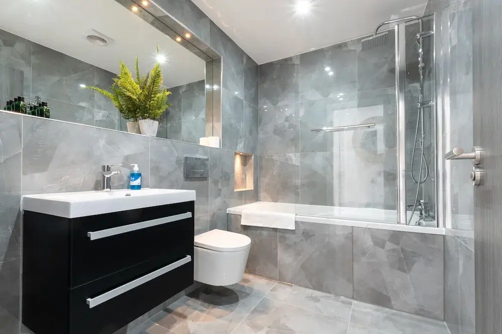 Luxurious 1 Bed Apartment - Free Wifi and Parking