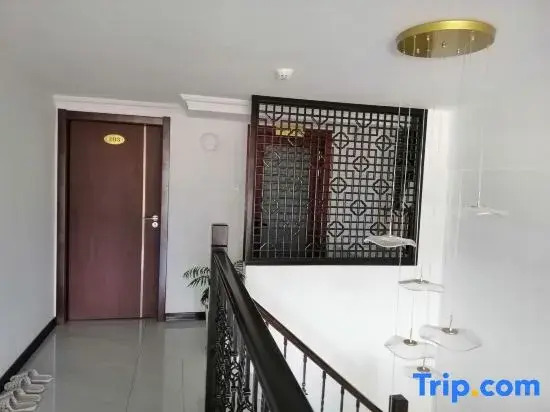 Qingdao Eastern Hostel