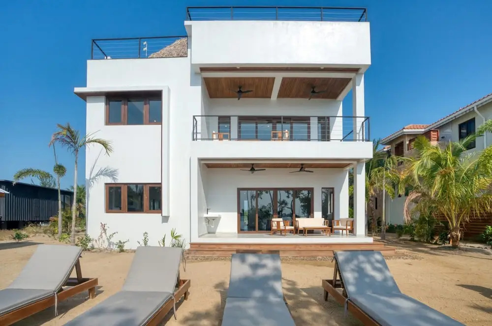 Island Breeze Villa - 5 Bedroom Private Island Villa w Pool