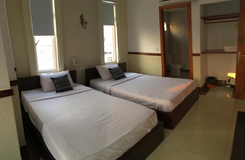 La Lune Hotel