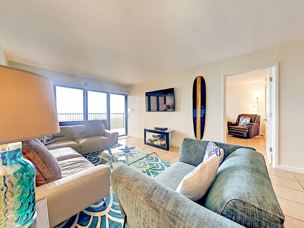 2800 Gulf Blvd Condo Unit 305 2 Bedrooms 2 Bathrooms Condo