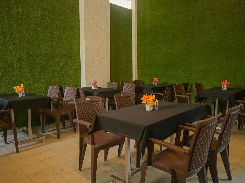Kuval Inn By OYO Rooms