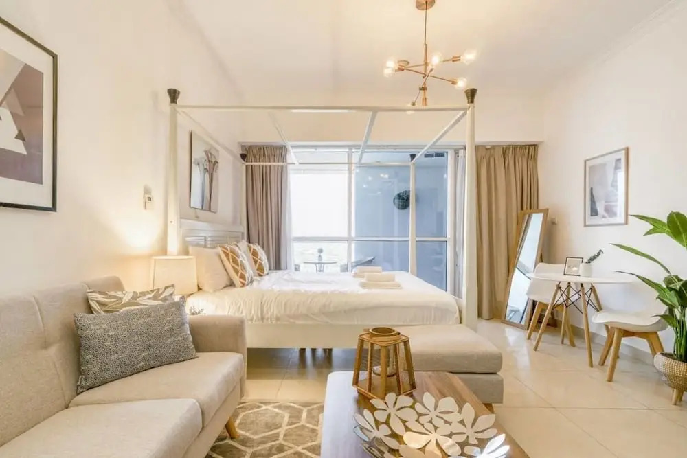 Elegant Apartment Close to The Metro!