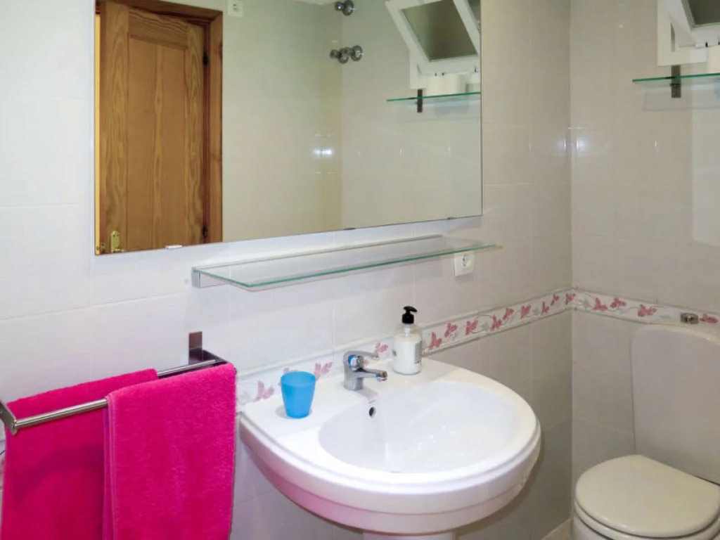 Apartamentos Amores (TEL200)