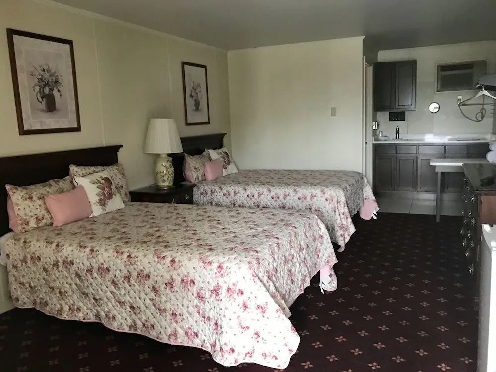 Leola Inn and Suites
