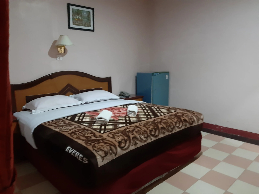 Hotel Parewisata