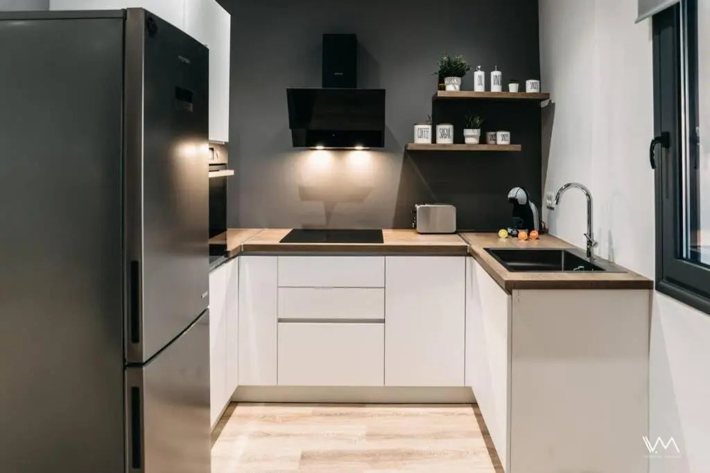 Fsm Apartments Perdika