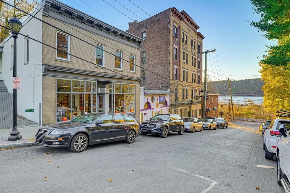 NYC Area Apartment on Hudson River!