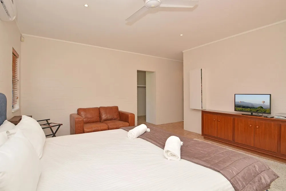 James Estate Guesthouse