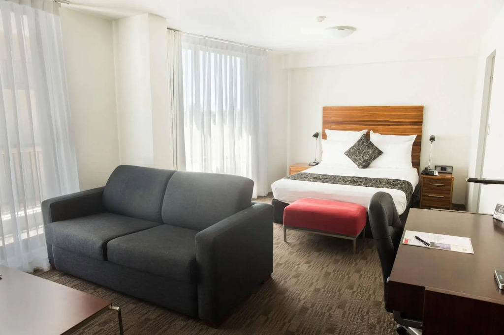 Cambridge Hotel Sydney