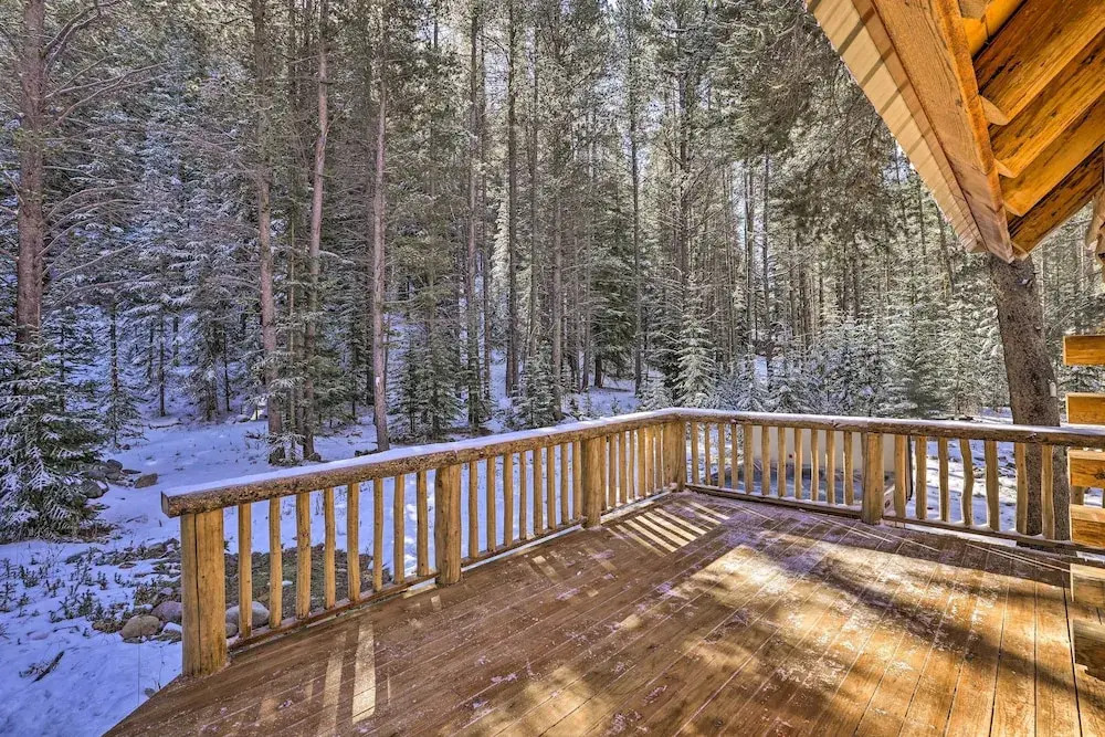 Ski & Hike! Hot Tub Hideaway in Breckenridge