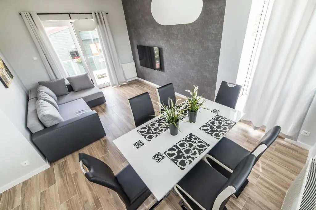 Silver One Apartments