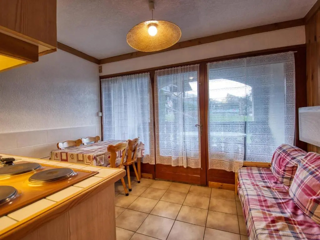 Appartement cozy 4 pers près télécabine avec terrasse - FR-1-642-50