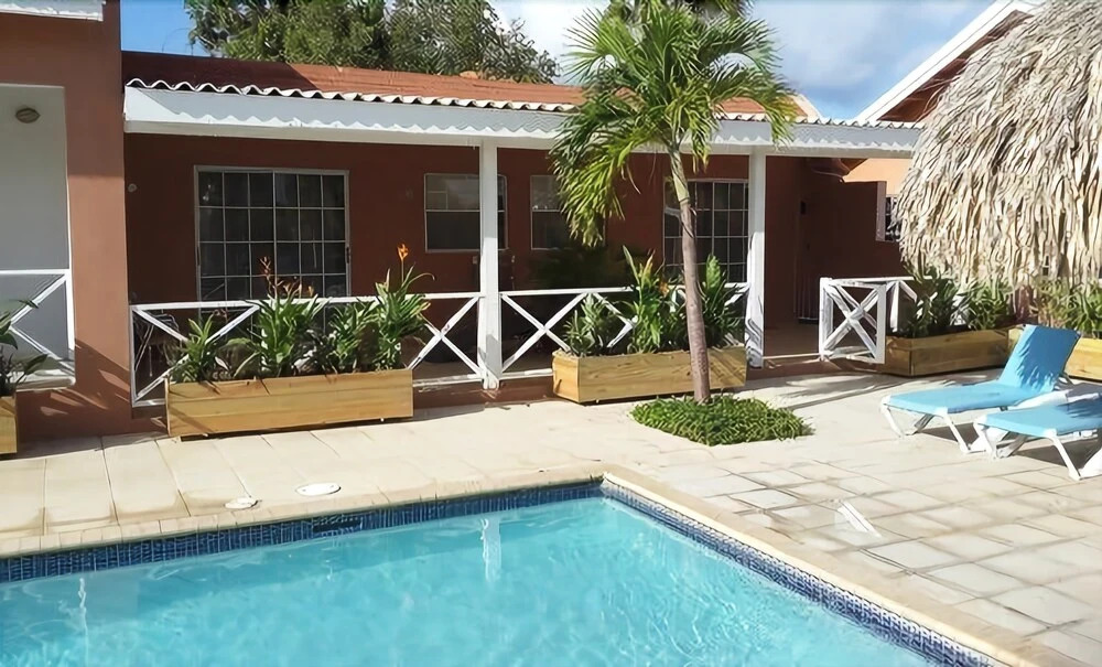 Curinjo Apartments