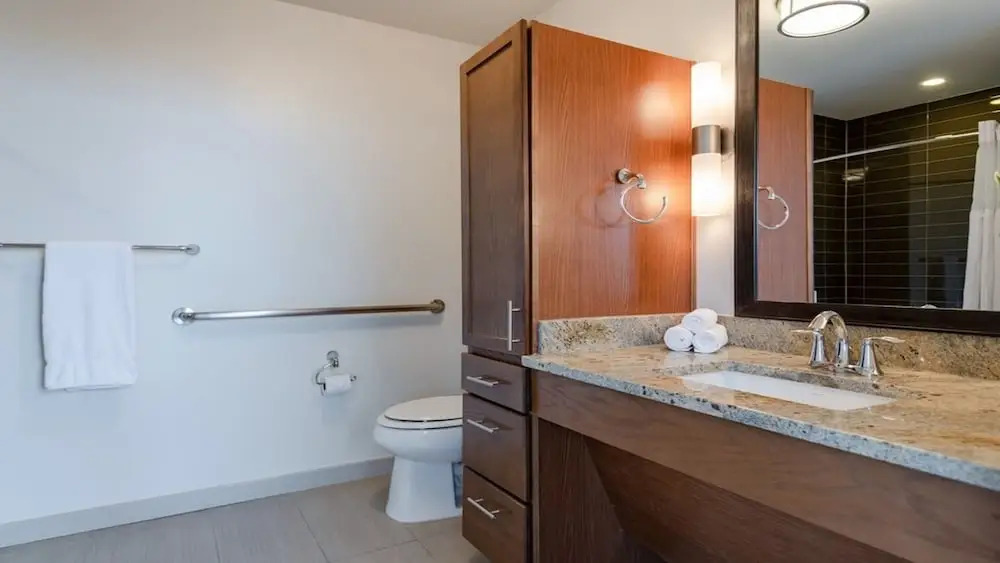 16th FL Bold CozySuites w/pool, gym, roof #4