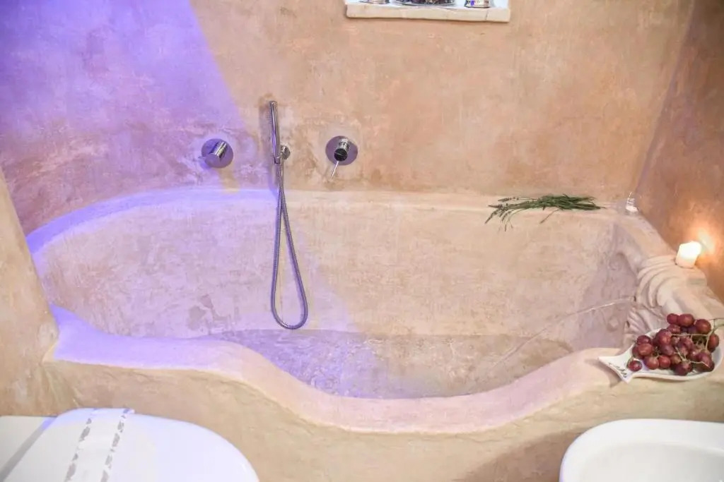 Trulli Terrarossa con Piscina