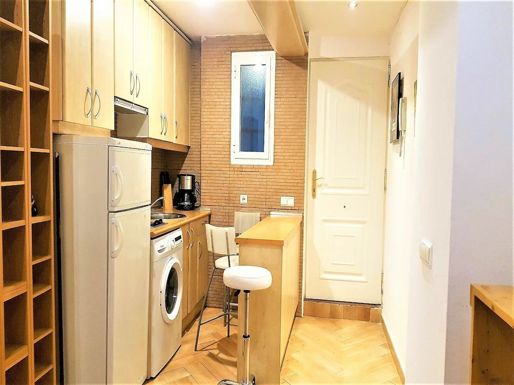 MC YOLO Apartamento Estación de Atocha