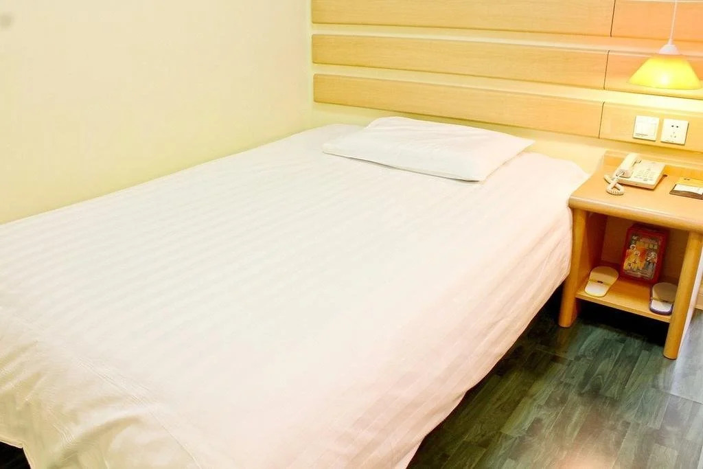 Home Inn Hefei Huangshan Road Land Force Officer Military School