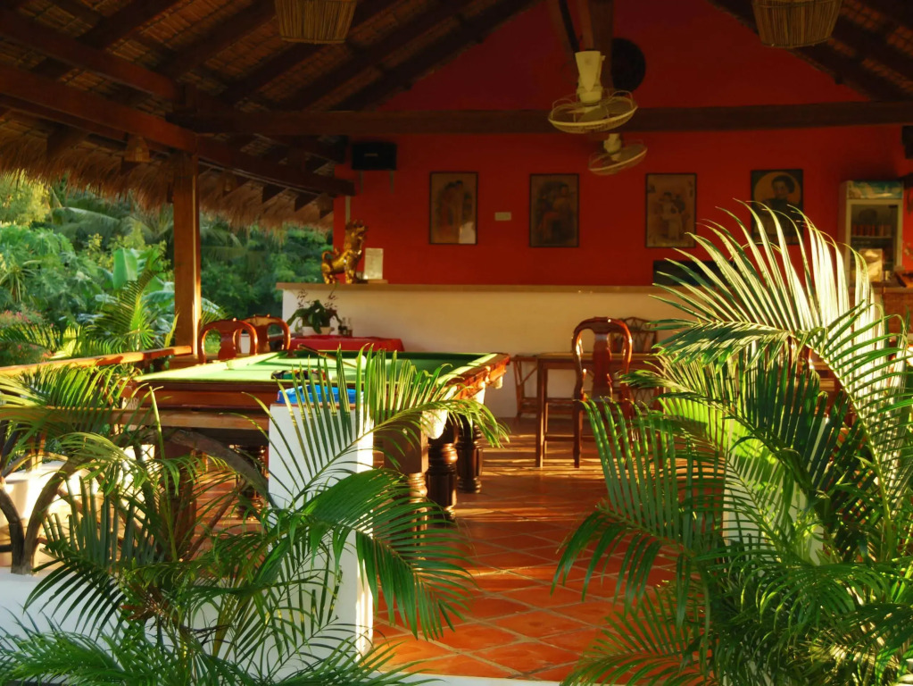 Q Bungalows