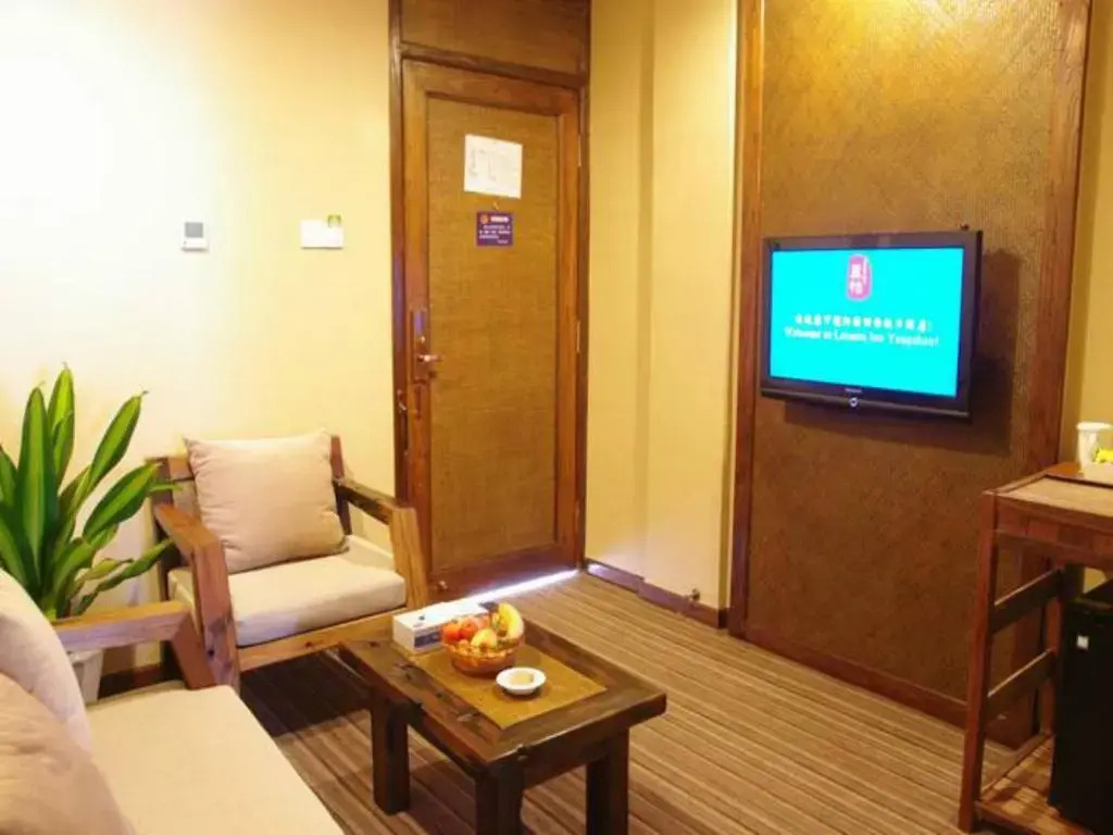 Sunshine 100 You Tan Hotel