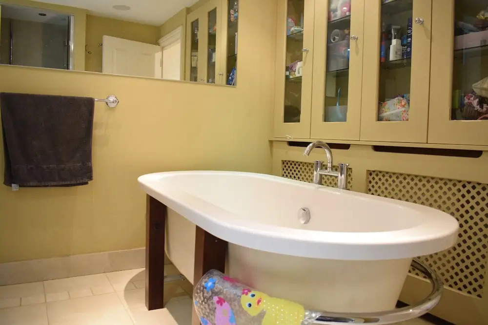 4 Bedroom Family House in Shepherd's Bush