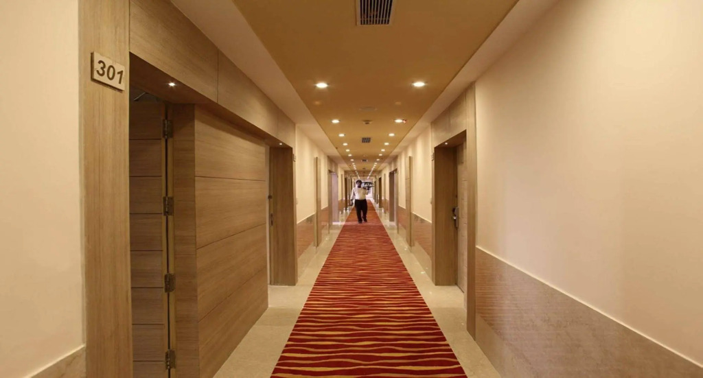 Nidhivan Sarovar Portico Vrindavan
