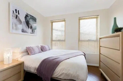 Woolloomooloo Self Contained Modern Apartment