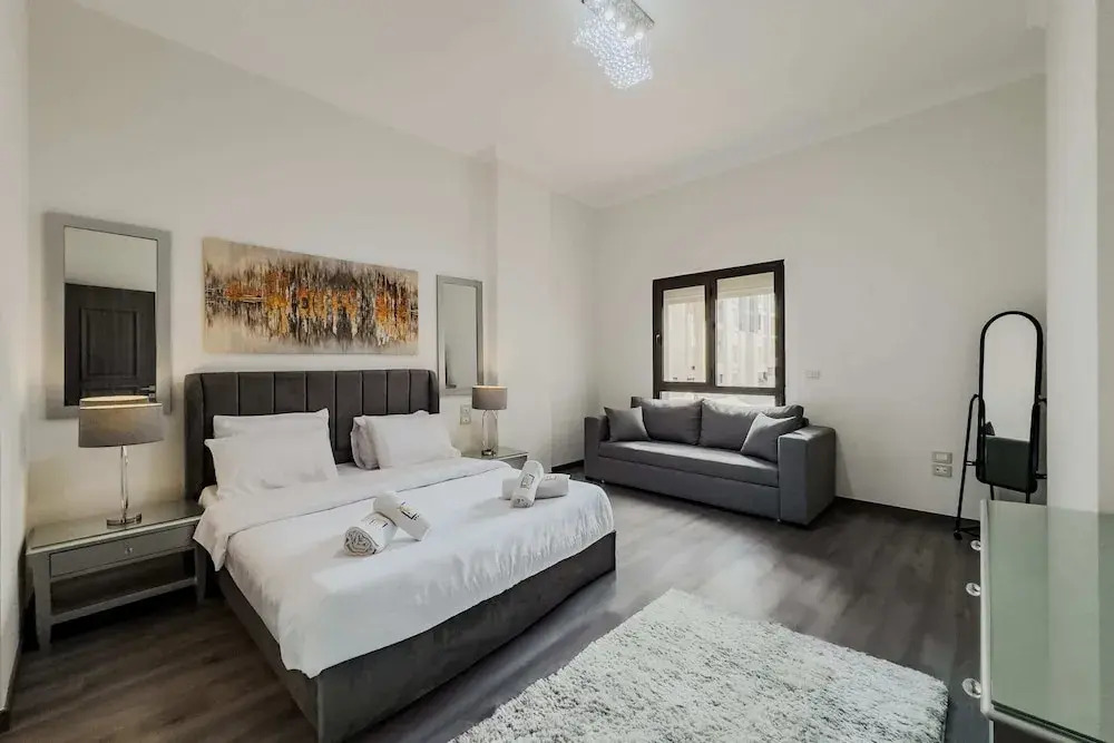 Xuru Stays I Valory - 5 Min to Airport
