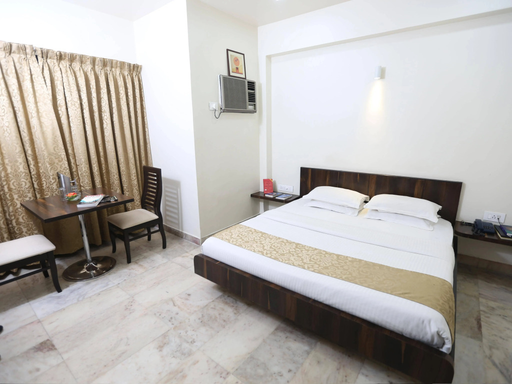 Hotel Lokesh