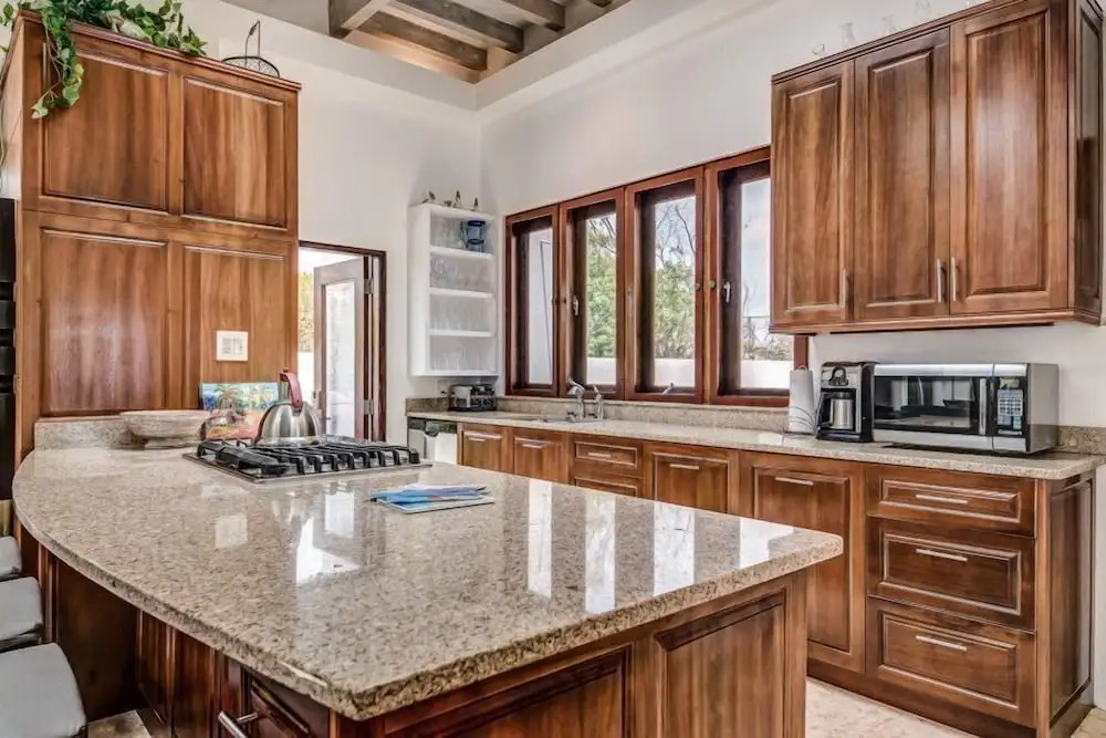 Villa Waves