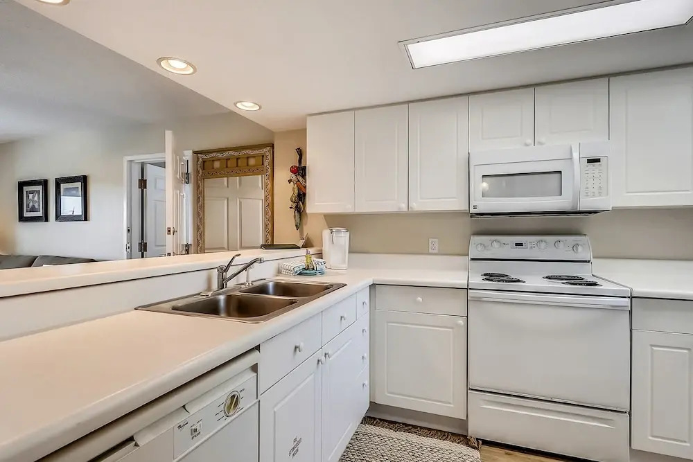 Seacrest 315b 2 Bedroom Condo by Redawning