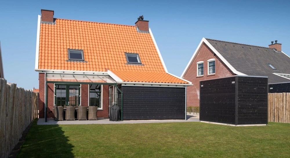 Villa in Zeeland with Outdoor Jacuzzi
