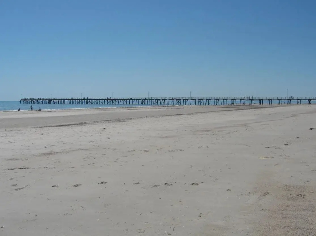 Semaphore Blue Apartments