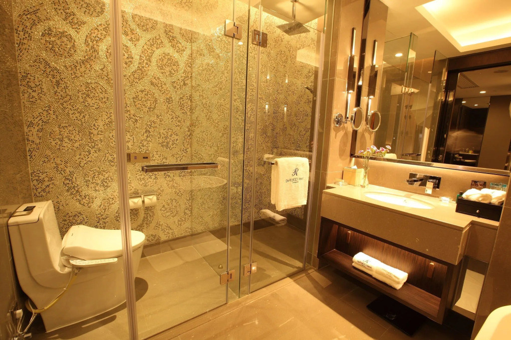 DeRUCCI Hotel