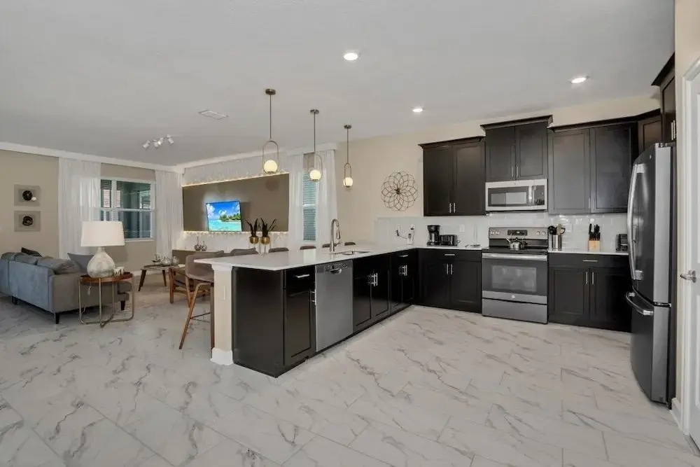 Storey Lake 9 Bedr Villa With Games Room 9 Bedroom Home by Redawning