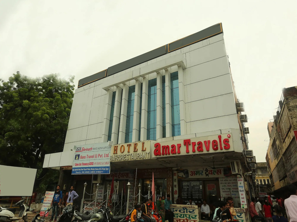 OYO 18429 Hotel Sai President