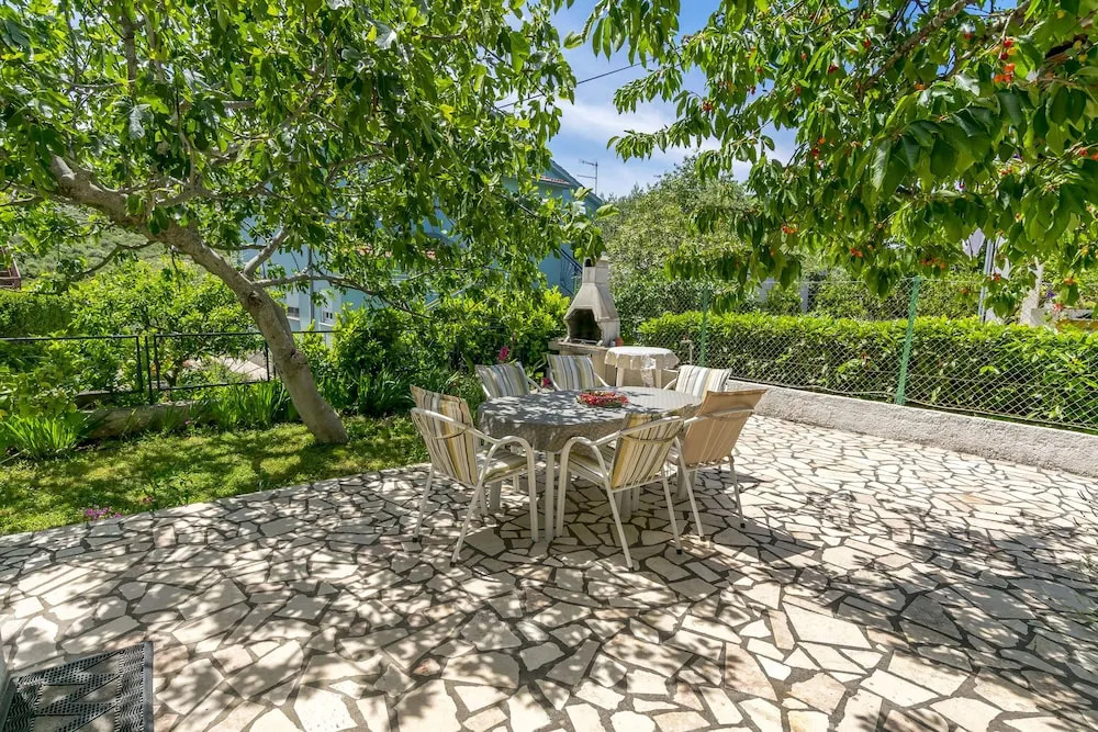 House Suncani Dvori