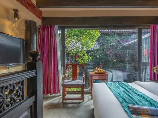 Lijiang Ten Courtyard Inn