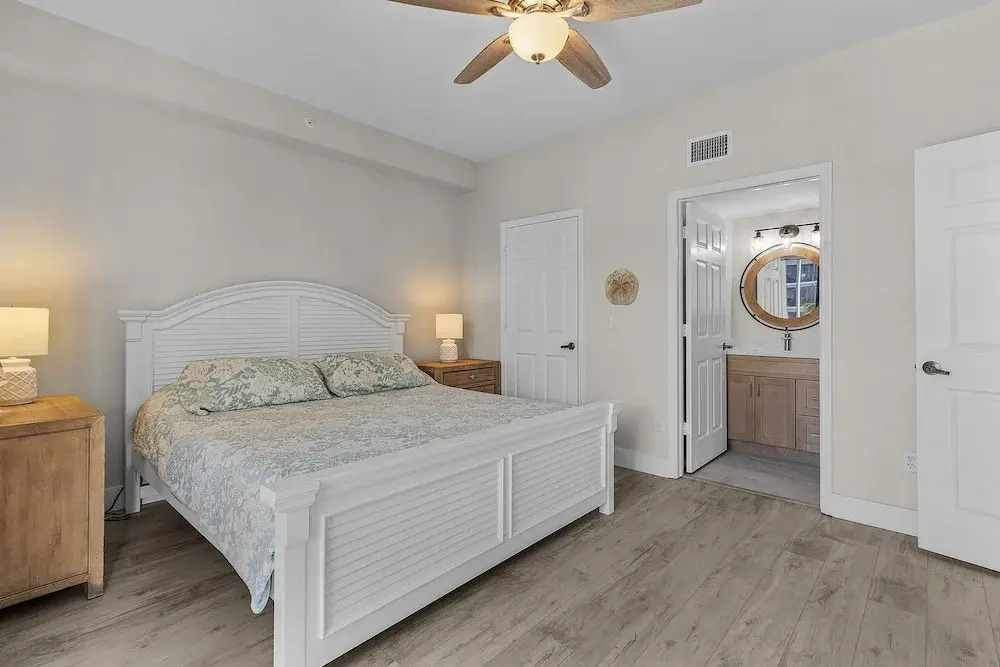 Casa Marina 432 Newly Remodeled, Water View 2 Bedroom Condo