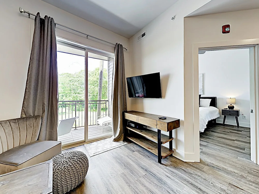 2519 Nashville (1655-163747) - 2 Br Apts