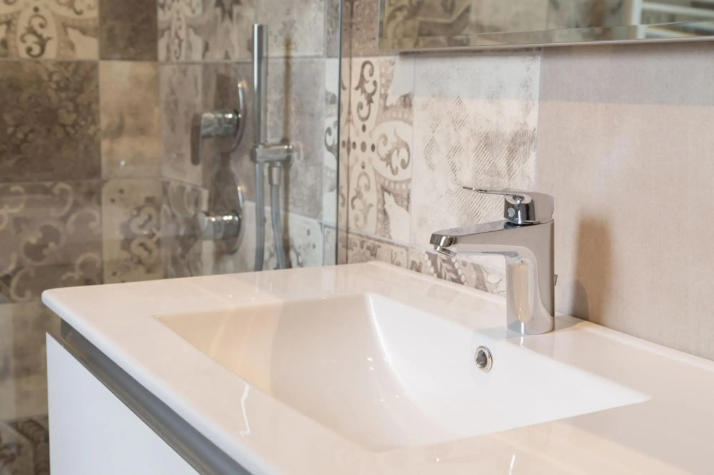4 persons, 1 bathroom, suitable for families, central location, private balcony-Casa Anna by Home080
