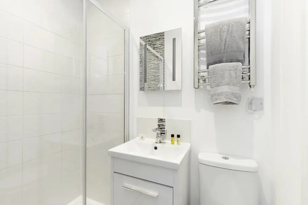 2 Bedroom Town Centre Apartment