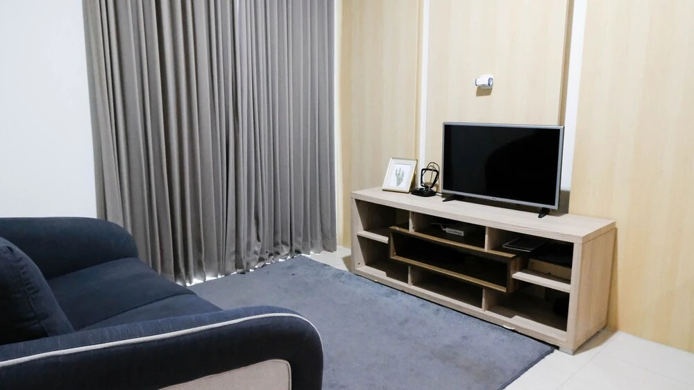 Spacious And Homey 1Br At Grand Sungkono Lagoon Apartment