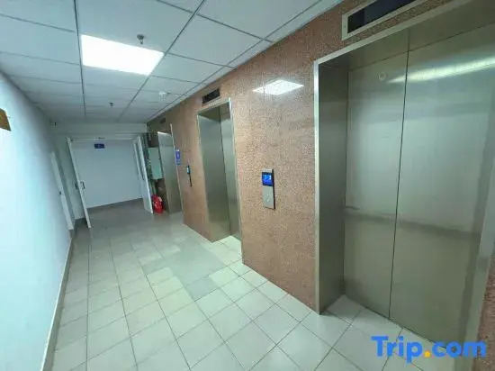 Seaside Adulina Scenic Apartment (Qingdao May Fourth Square)