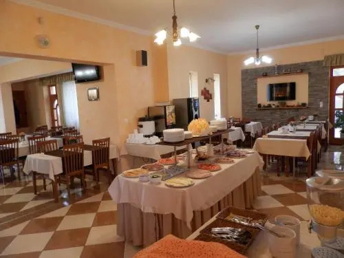 Royal Hotel