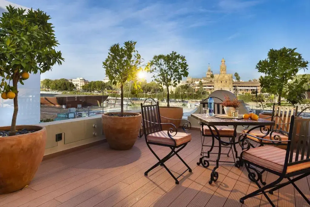 Casa de Triana Luxury Suites by Casa del Poeta